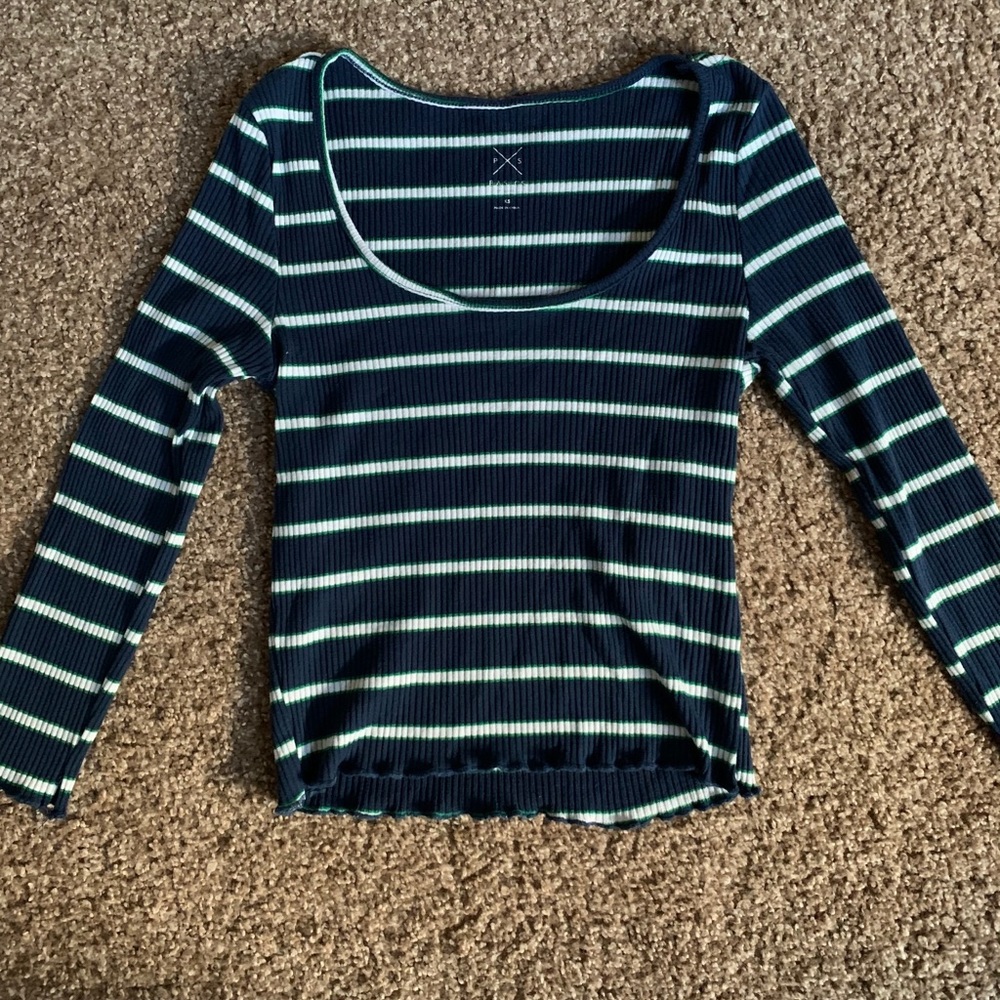Pac sun midi sleeve crop